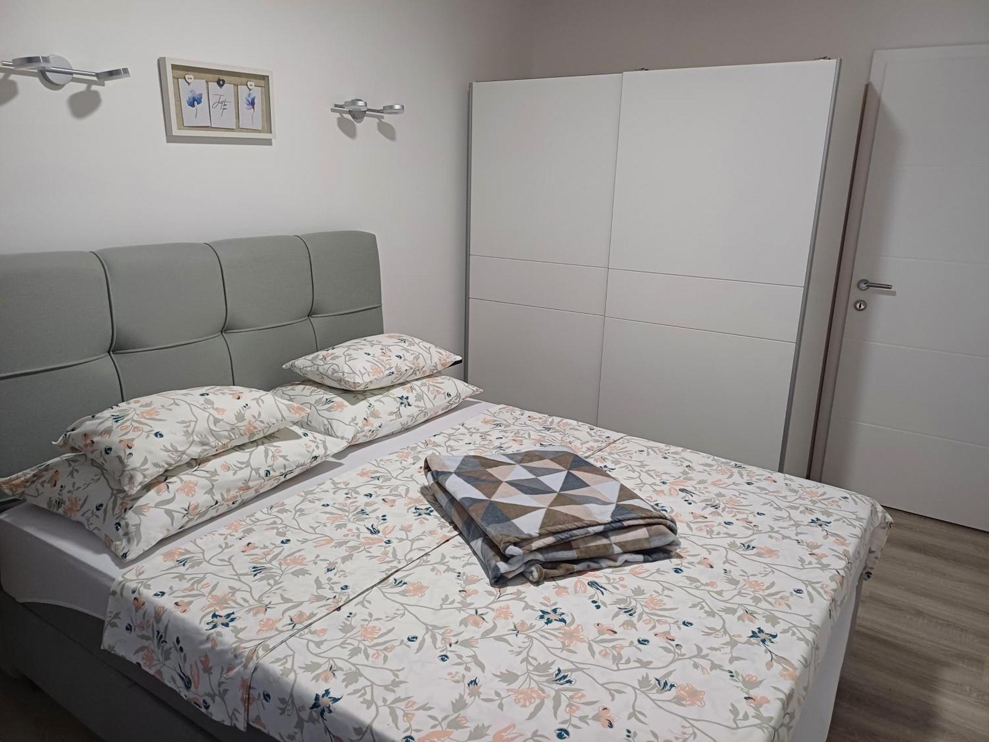 Apartmani Bulajic Крк Экстерьер фото